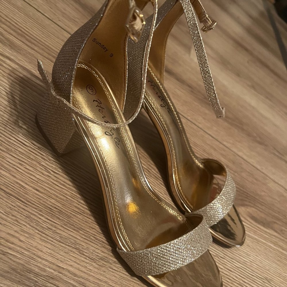 Rose Gold Heels from HerStyle